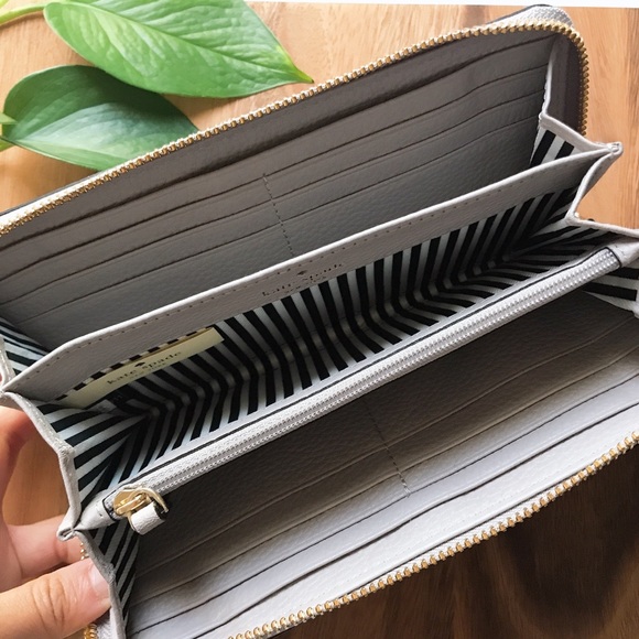 New Kate Spade Large Wallet ♠️ - Picture 2 of 4